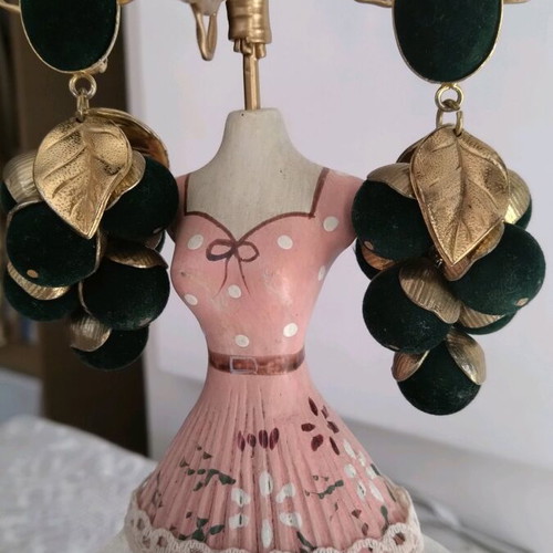 Velvet clip-on earrings like new, dark green