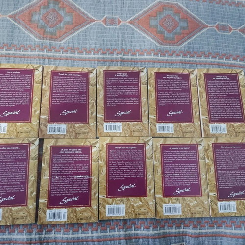 Arlekin collectible books used, pack of 10