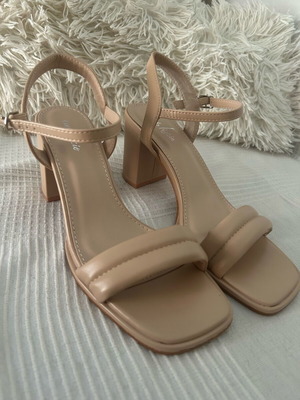 Sandals new beige size 39