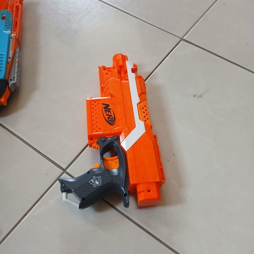 Nerf blaster set, pack of 15 pieces