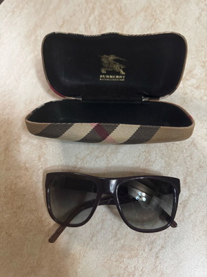 ΓΥΑΛΙΑ ΗΛΙΟΥ Burberry