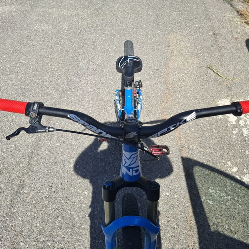YT Industries Dirtjumper Slopstyle mountain bike, blue