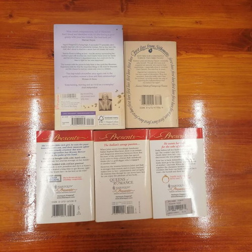 Romance novels pack of 5 used, English Harlequin books