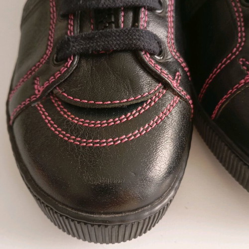 Fendi women's ankle boots like new, leather, size 39, black with pink