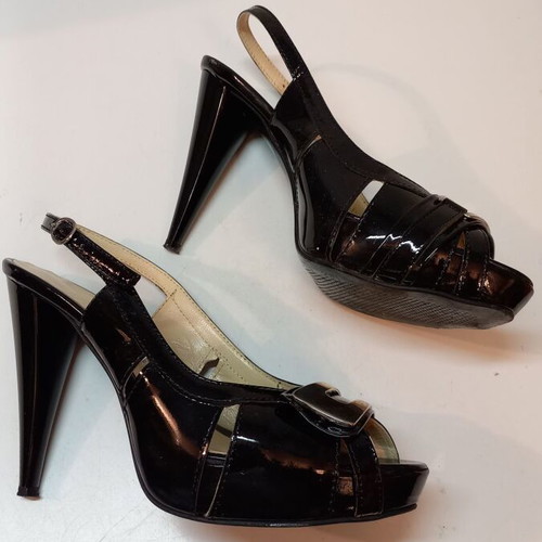 Gianna Kazakou women's pumps black patent leather size 37 like new