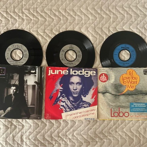 45 RPM record collection like new, lot of 14 discs