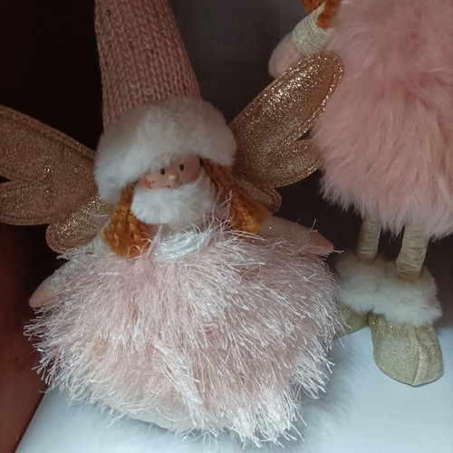 Christmas angel figures like new, set of two with pink fluffy bodies