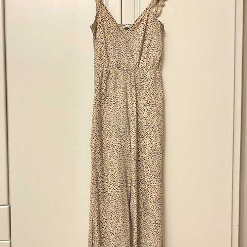 Stradivarius beige-black polka dot one-piece jumpsuit size S like new