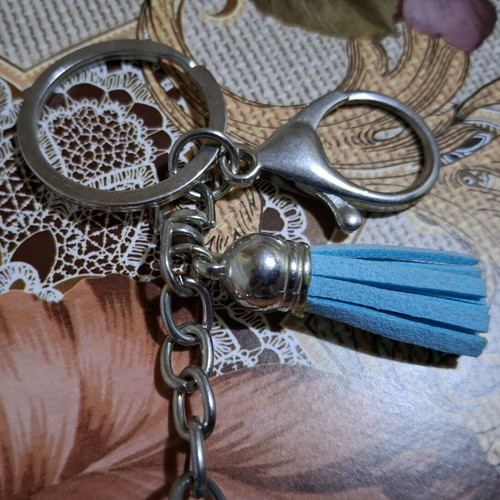 Starfish keychain like new, blue with rhinestones