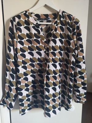 M&S Marks and Spencer women's blouse like new, multicolor, size S