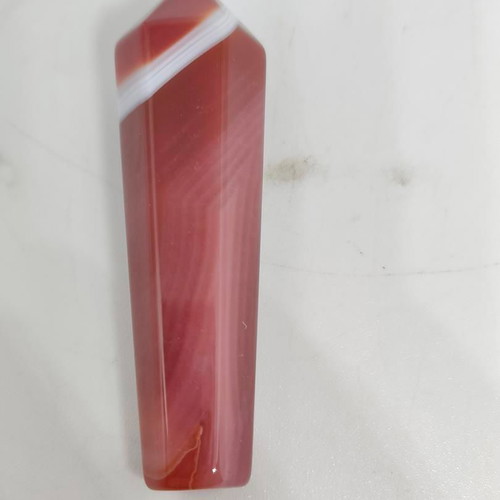 Agate (Sardonyx) Mineral Crystal Tower like new