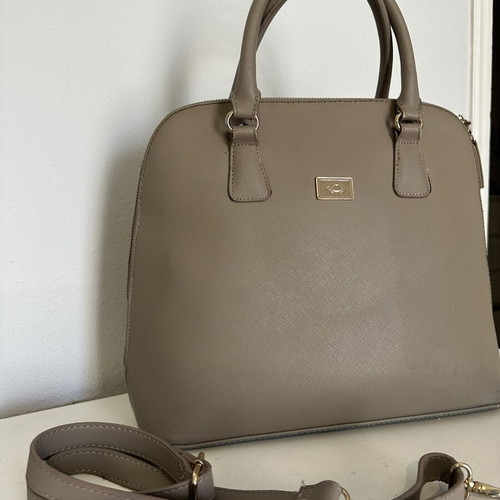 Handbag beige used with shoulder strap and zipper pockets