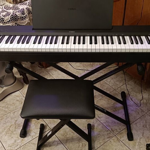 Yamaha P-145 digital piano like new