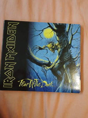 Iron Maiden Fear Of The Dark CD like new, metal