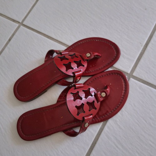 Flat red sandals used, size 37.5, made in Italy
