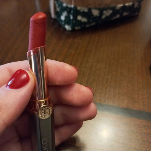 Kiko Unlimited Stylo No.19 used, matte shade