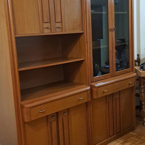 Composition cabinet with showcase and interior lighting, set of 4, like new