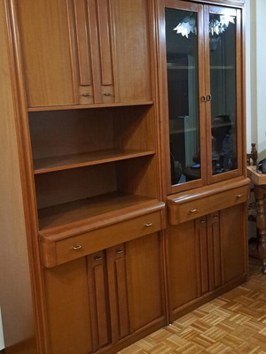 Composition cabinet with showcase and interior lighting, set of 4, like new