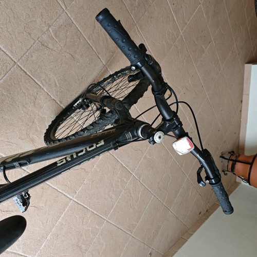 Mountain bicycle like new, disc brakes, 27 inch, men's