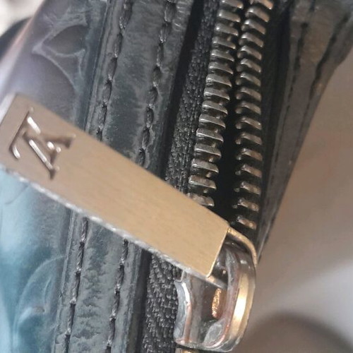 Louis Vuitton shoulder bag gray metallic like new