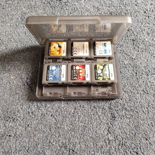Nintendo DS Lite Game Case 24 Slots New