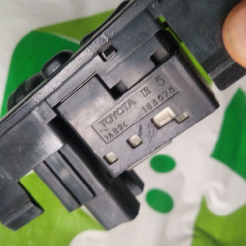 Panel buttons for electric mirrors and lights for Toyota Avensis used