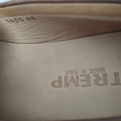 GK Uomo Italian leather shoes like new, tan color, casual style, size 43