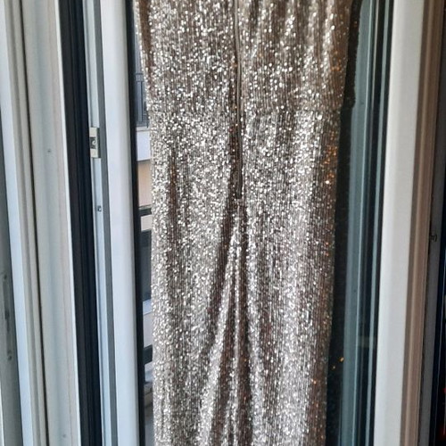 Lynne shiny dress with sequins like new, size 40