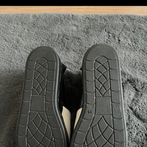 Leather platform sandals like new, size 39