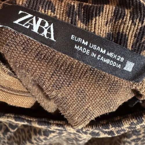 Zara leopard dress like new above knee with shoulder pads