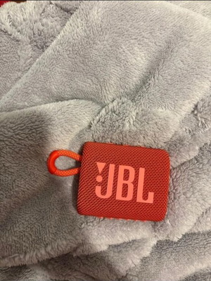 JBL GO3 waterproof portable Bluetooth speaker like new