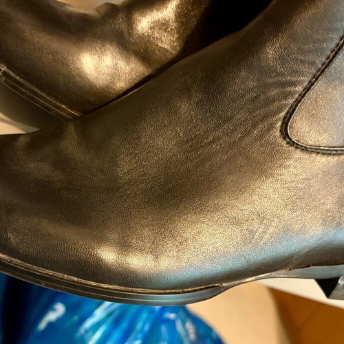Leather black boots new, size 38