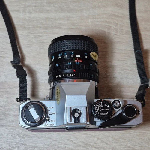 Olympus OM-10 αναλογική φωτογραφική μηχανή SLR 35mm μεταχειρισμένη με φακό Tokina RMC 28-50mm