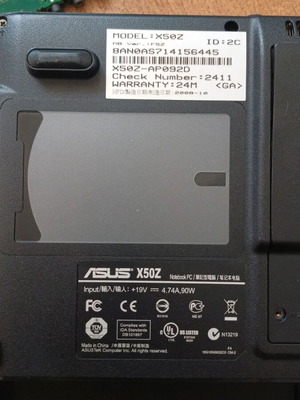 Laptop Asus X50Z σαν καινούργιο με επεξεργαστή AMD και ATI γραφικά