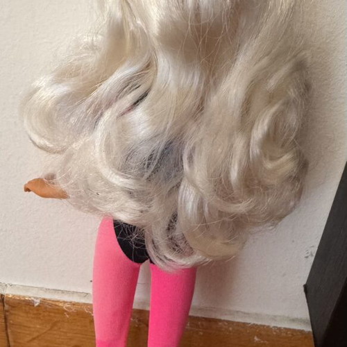 Sindy Gym doll by Hasbro
