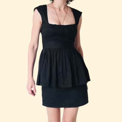 Black ASOS mini dress with square neckline like new, Small