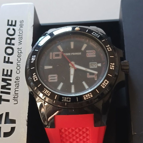 Time Force Cristiano Ronaldo CR7 wristwatch like new, black and red