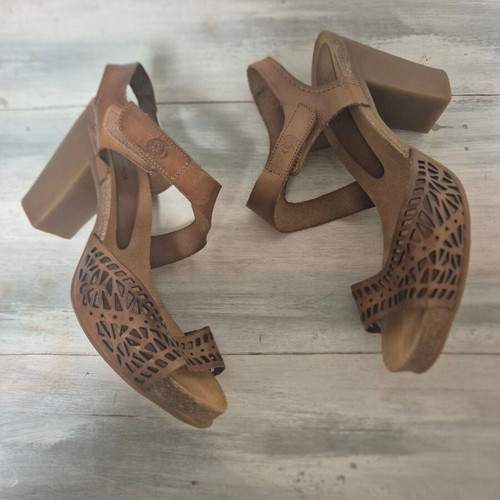Yokono sandals size 40 used, brown with thick heel