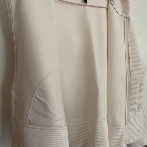 DKNY unisex jacket white cream size large like new