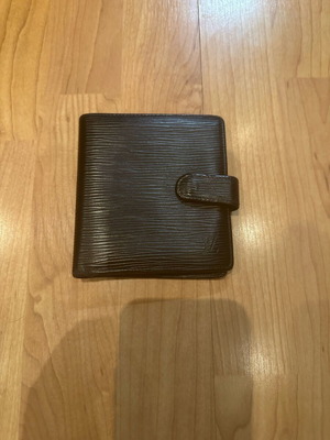 Louis Vuitton black wallet refurbished