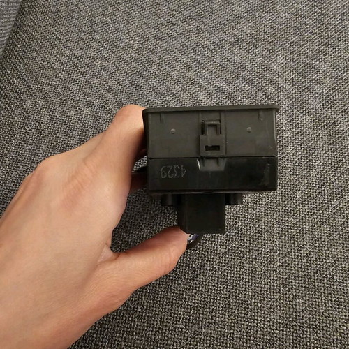 Opel Astra H window switch used