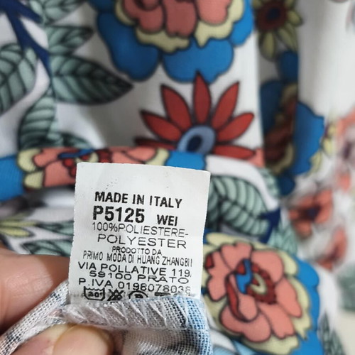 Linen-type floral blouse M-L like new