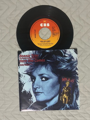 Vinyl 7” Single Bonnie Tyler – Here She Comes like new