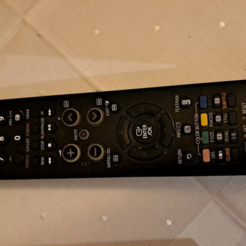 Samsung 40" TV used, 1366x768 resolution, model 2007