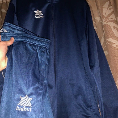 Luanvi sports set size Large, new, blue