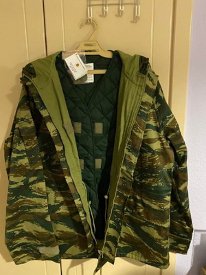 Jacket camouflage new, XXL with inner lining and hood
