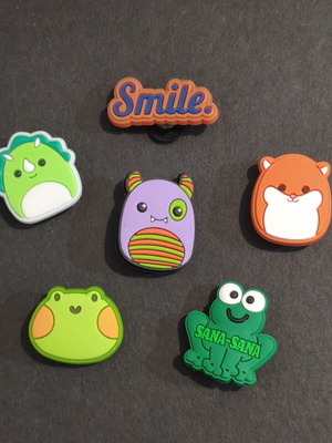 Crocs Charms Pins Jibbitz set like new, colorful orange