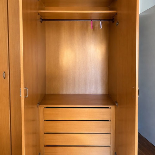 Wardrobe used, large 6-door with mezzanines 2.52m x 3.01m