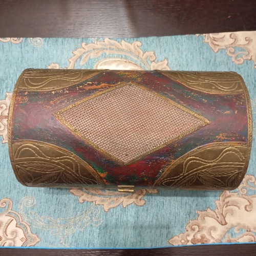 Authentic Indian chest used with embossed brass designs 25×15×15 cm