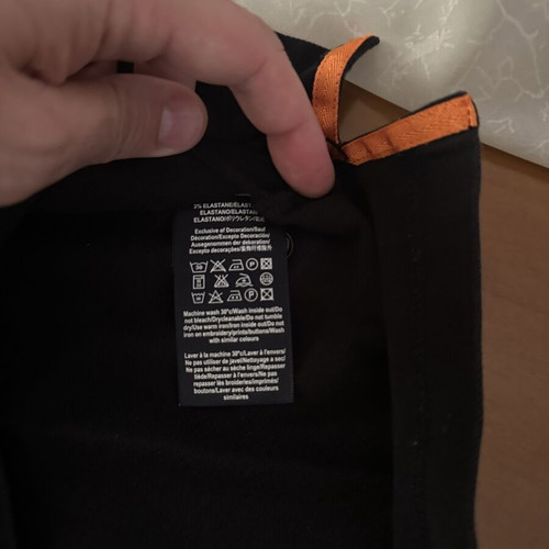 Polo Hackett Aston Martin racing black like new, size M